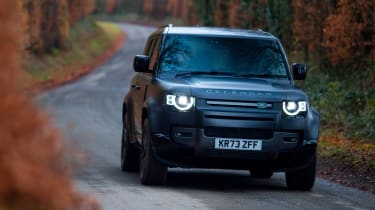 Land Rover Defender 130 V8 - front